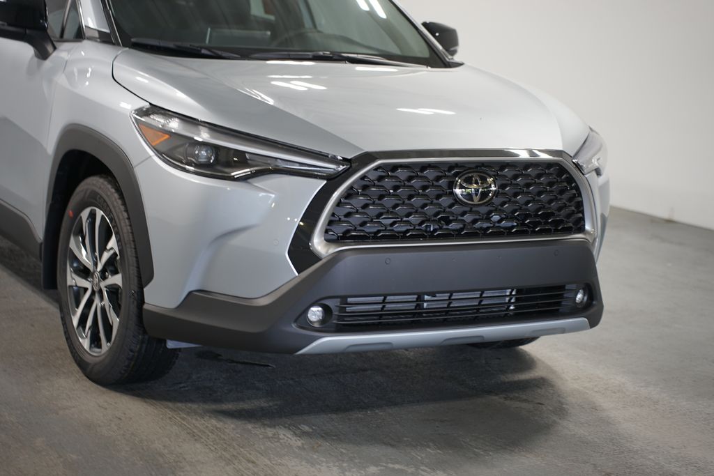 Thumbnail: 2025 Toyota Corolla Cross - 4
