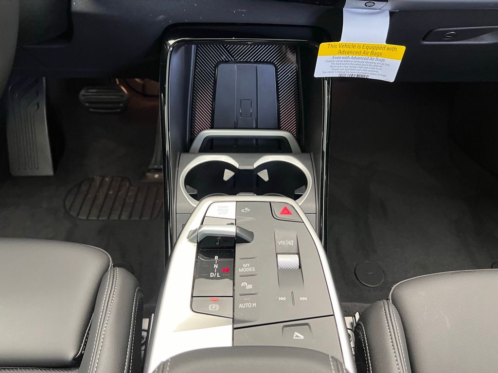 2025 BMW X1 xDrive28i 12