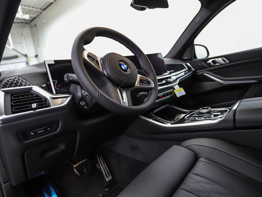 Thumbnail: 2026 BMW X5 - 10