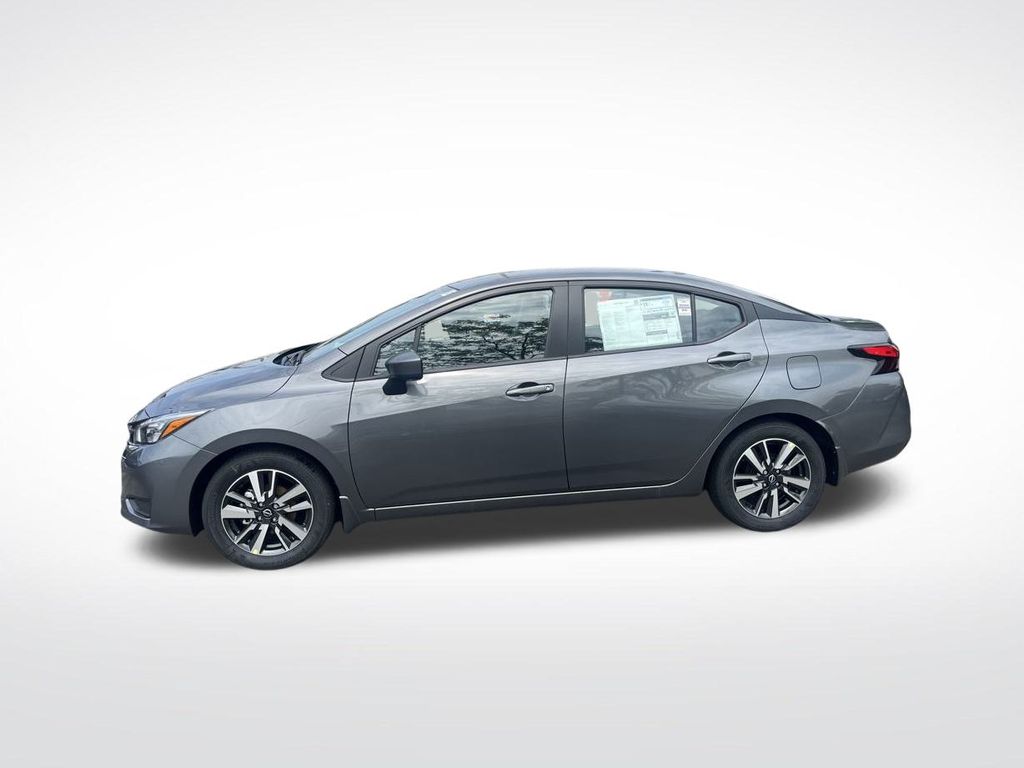 2025 Nissan Versa 1.6 SV photo