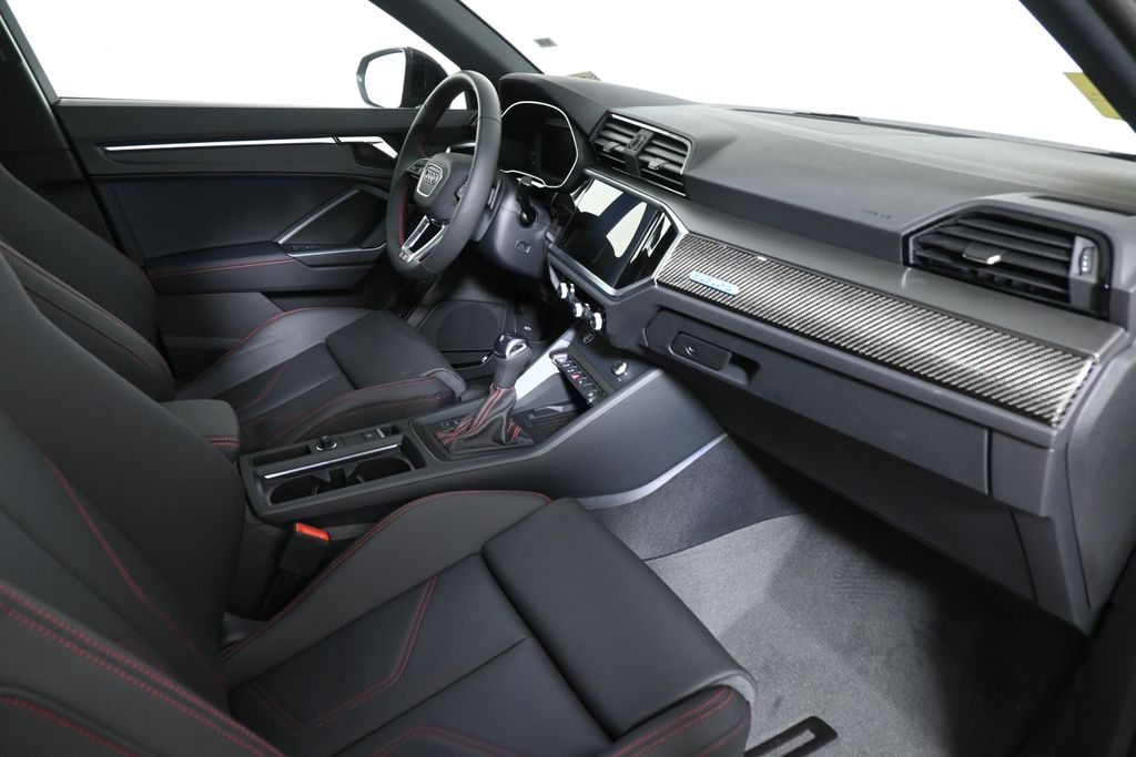 Thumbnail: 2025 Audi Q3 - 21