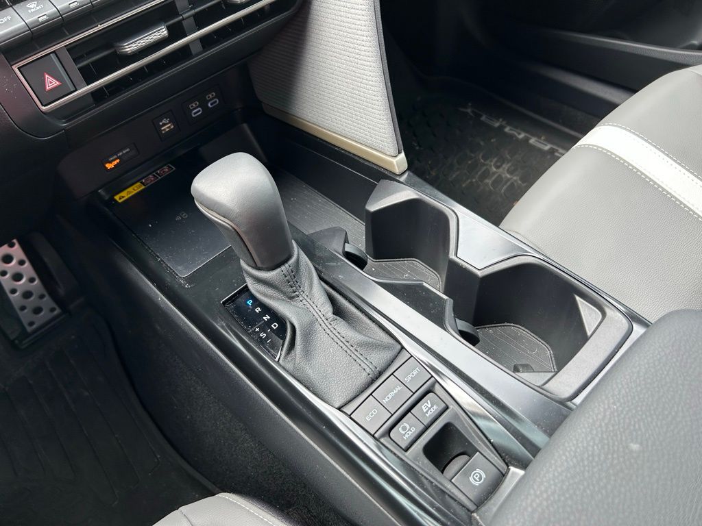 Thumbnail: 2025 Toyota Camry - 26