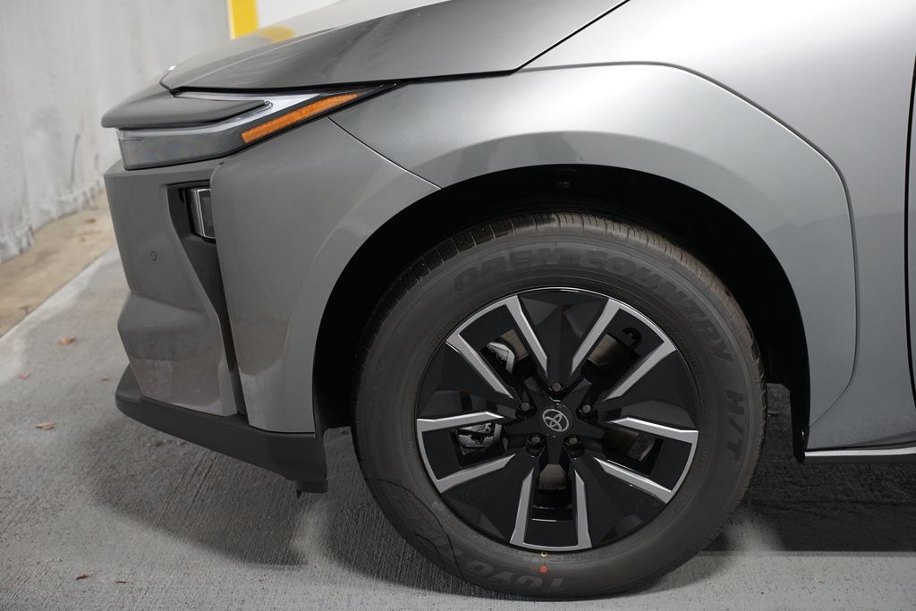 Thumbnail: 2026 Toyota bZ - 5