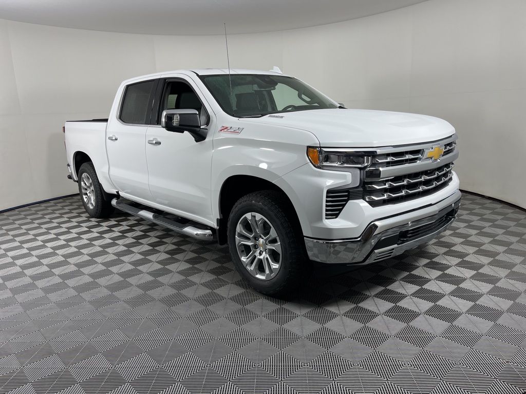 2025 Chevrolet Silverado 1500 LTZ 18