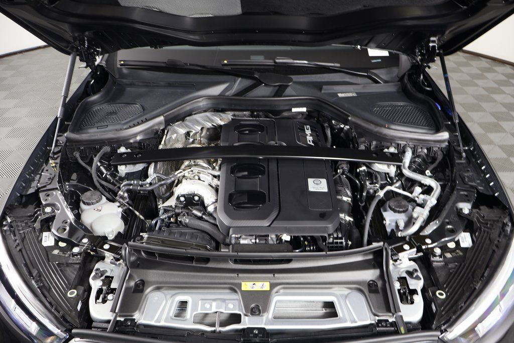 Thumbnail: 2026 Mercedes-Benz GLC - 9