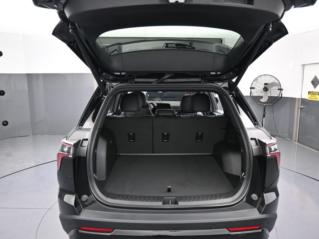 New 2026 Mosaic Black Metallic Chevrolet RS image 41