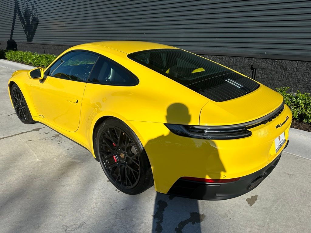 2023 Porsche 911 Carrera S 8