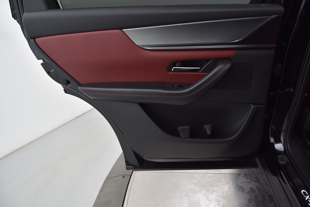 2025 Mazda CX-70 PHEV Premium Plus photo