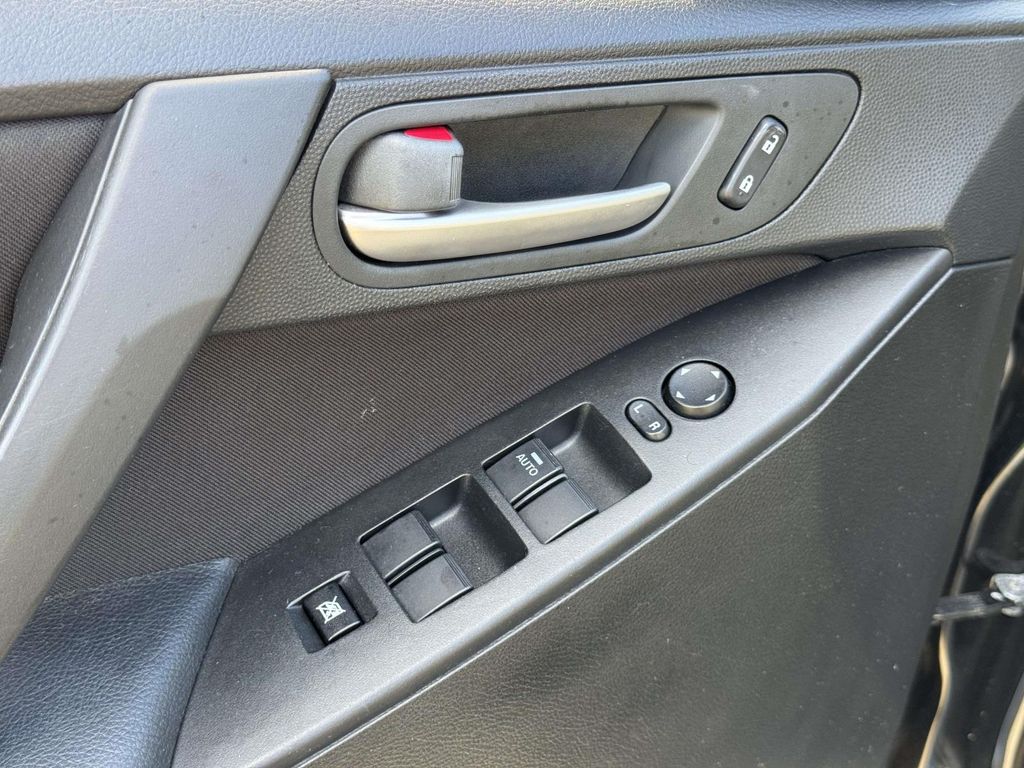 2013 Mazda MAZDA3 i Touring - Photo 27