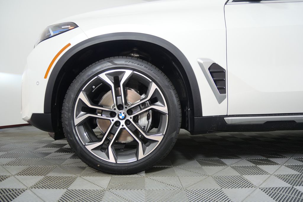 Thumbnail: 2026 BMW X5 - 7