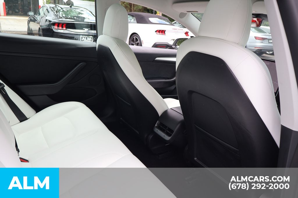 Used 2022 White Tesla Base image 22