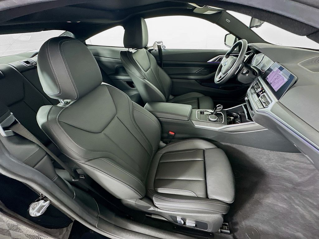 Thumbnail: 2022 BMW 4 Series - 28