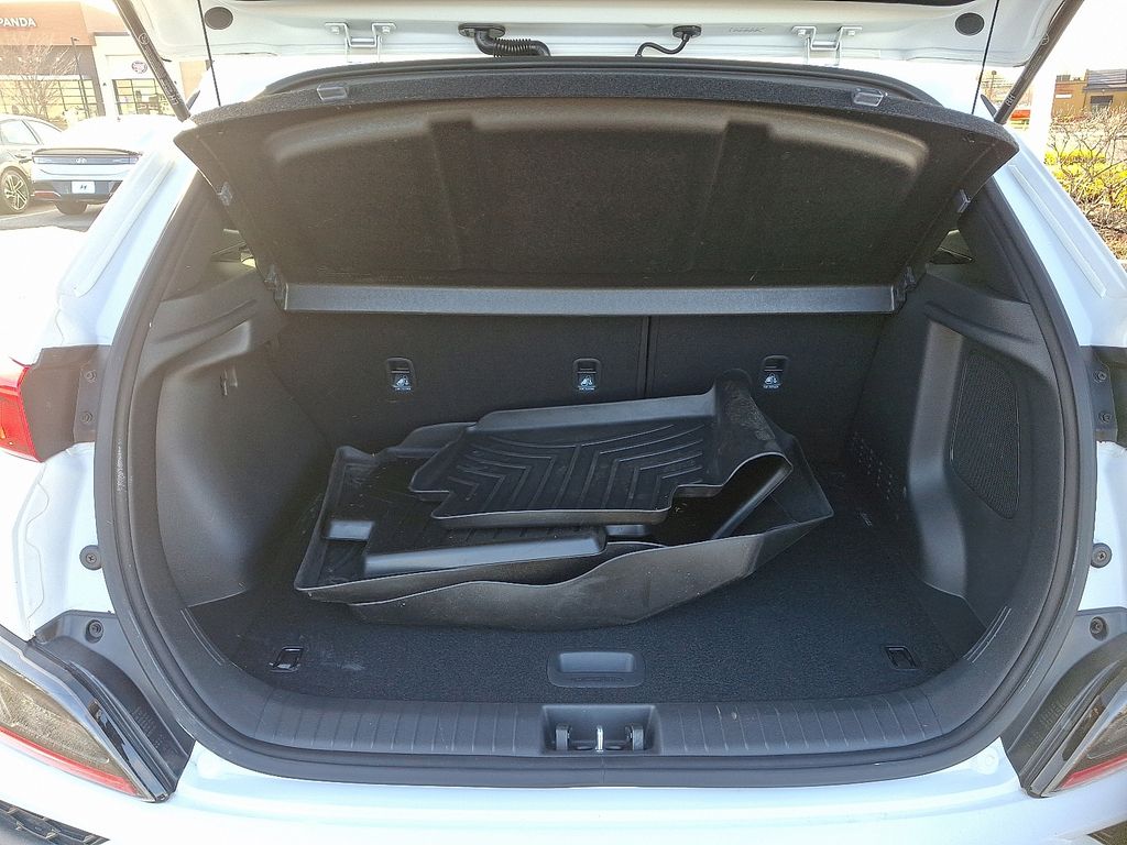 Thumbnail: 2022 Hyundai Kona - 30