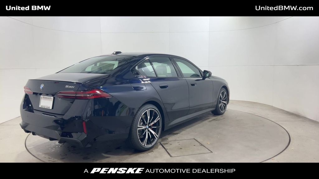 Thumbnail: 2026 BMW 5 Series - 8