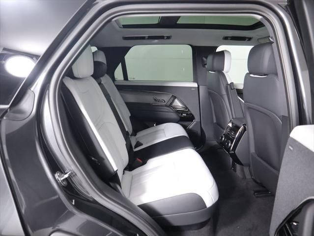 Thumbnail: 2026 Land Rover Range Rover Sport - 23