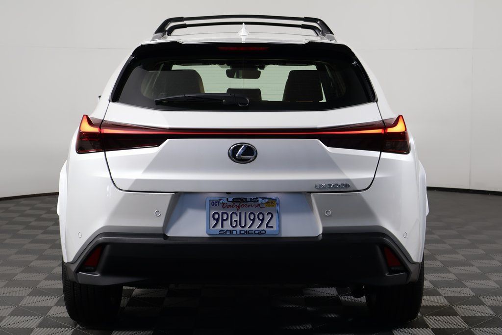 Thumbnail: 2025 Lexus UX - 5