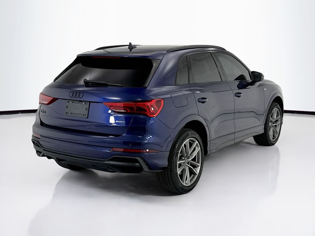 Thumbnail: 2023 Audi Q3 - 5