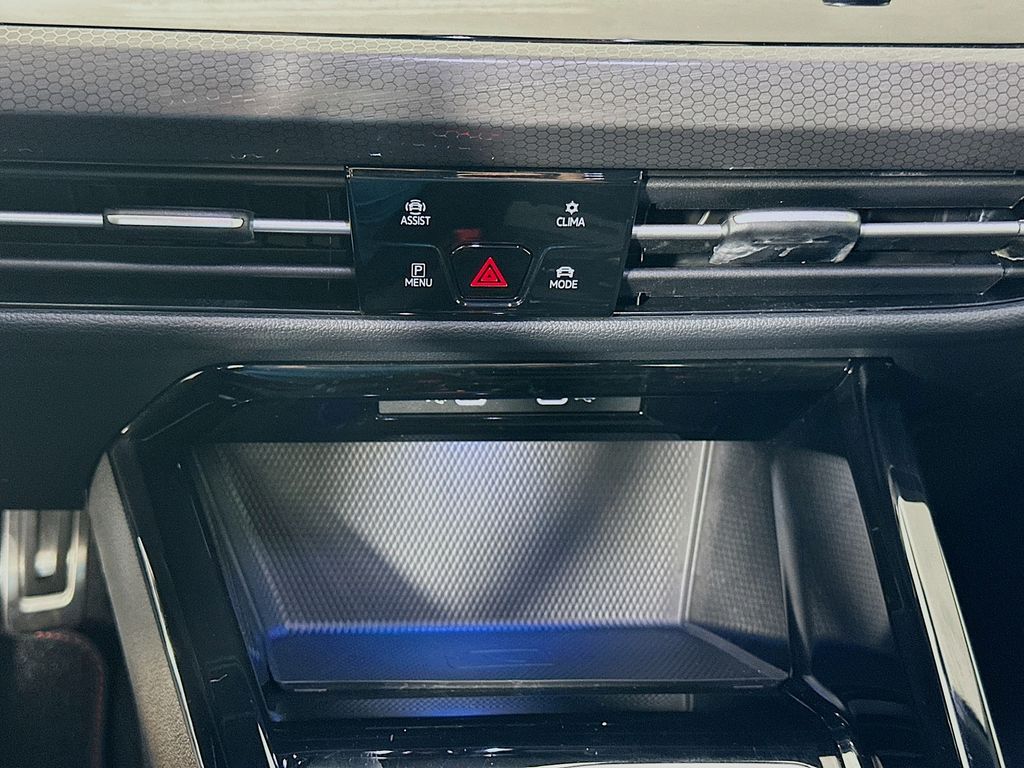 Thumbnail: 2024 Volkswagen Golf - 15