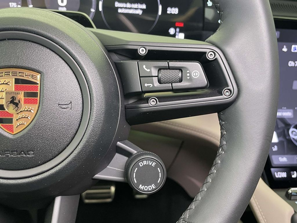2026 Porsche Cayenne Base Green at Audi Porsche Sewickley