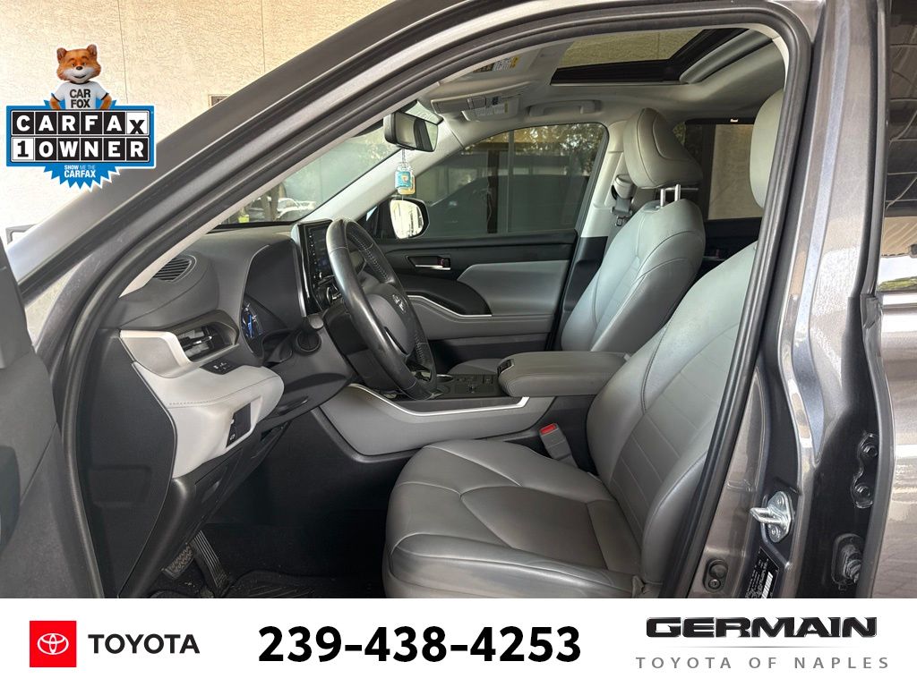Used 2021 Gray Toyota XLE image 16