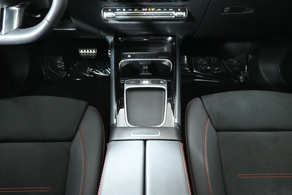 Thumbnail: 2026 Mercedes-Benz GLA - 23