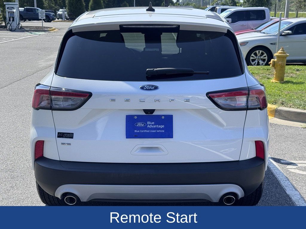 2022 Ford Escape SE