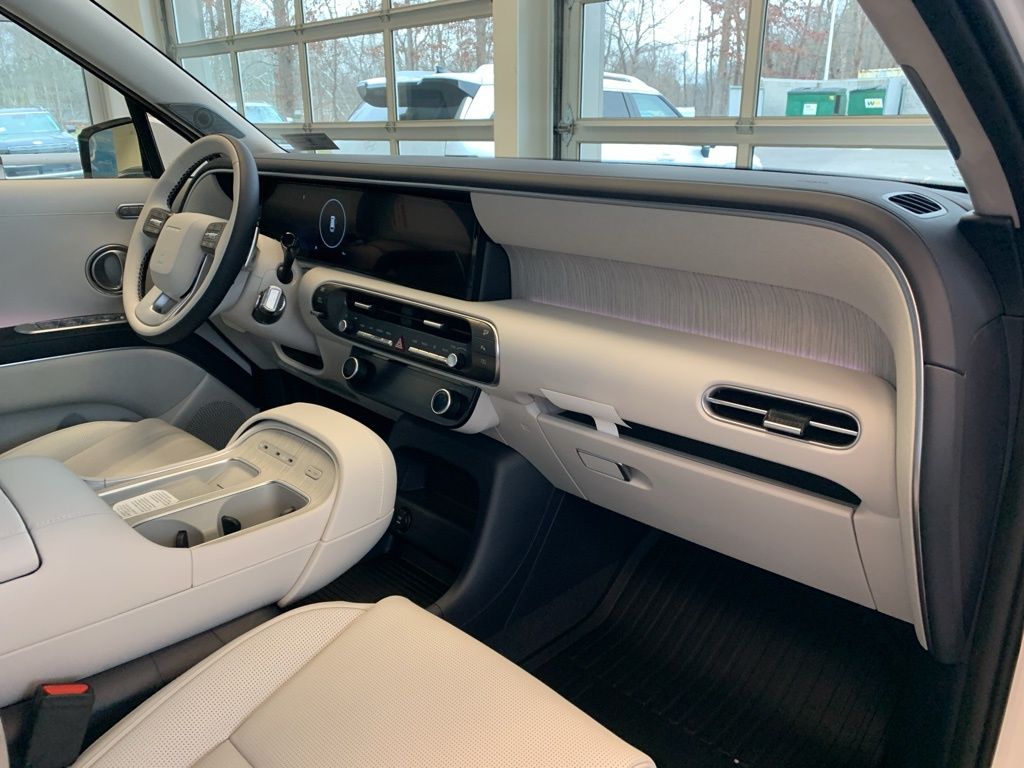 New 2026 White Hyundai Calligraphy image 23