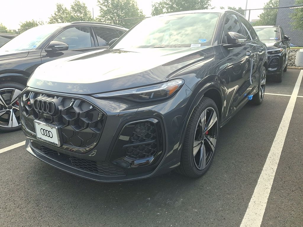 Thumbnail: 2026 Audi SQ5 - 1