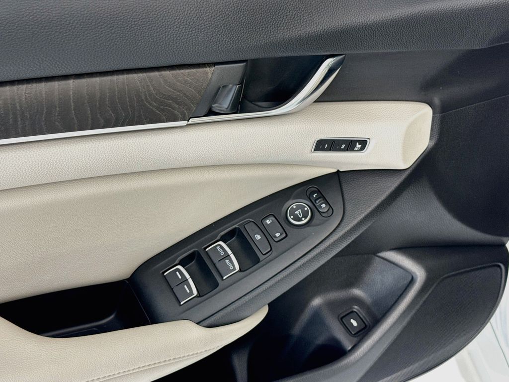 Thumbnail: 2021 Honda Accord - 23