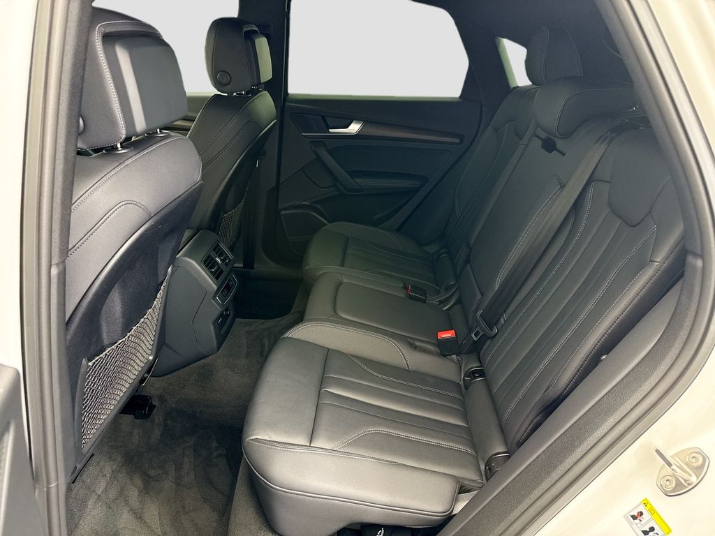 Thumbnail: 2023 Audi Q5 - 20