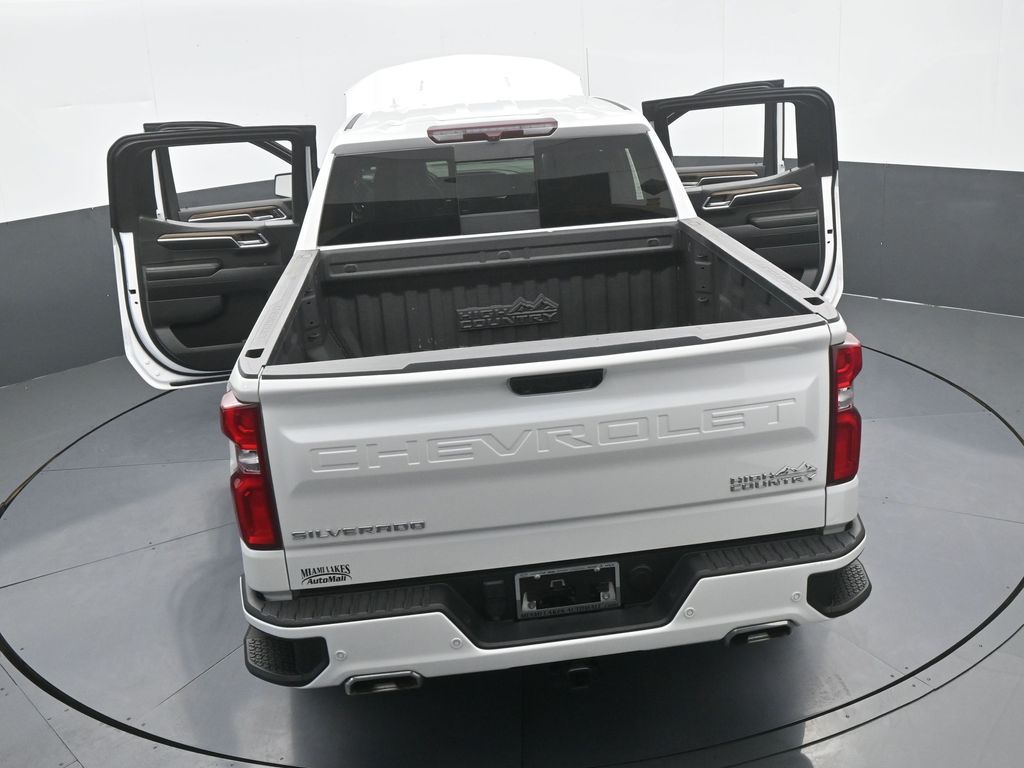 Used 2024 Iridescent Pearl Tricoat Chevrolet High Country image 77