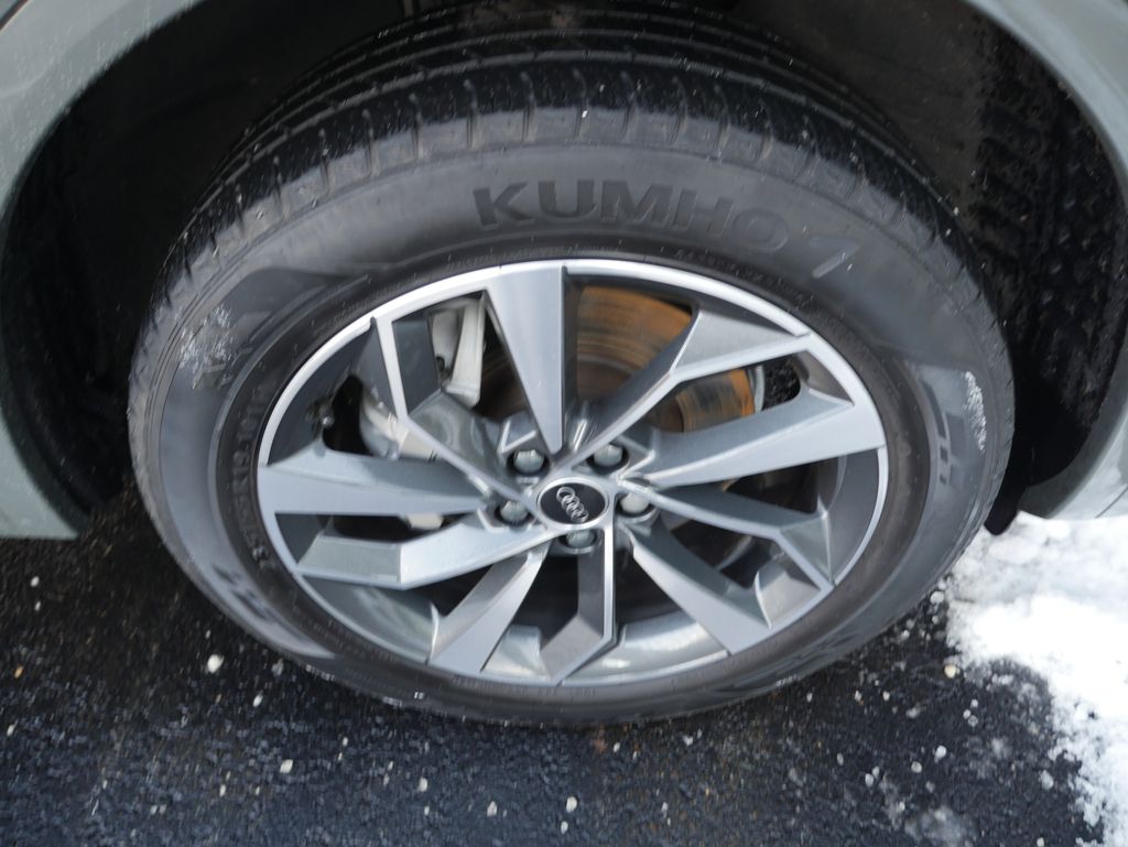 Thumbnail: 2023 Audi Q5 - 15