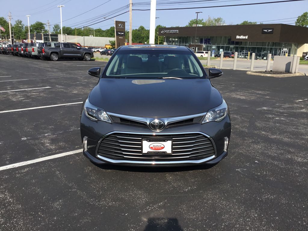 2018 Toyota Avalon Limited 8