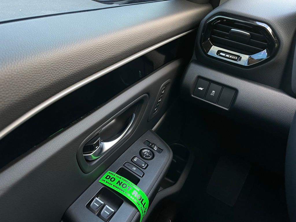 Thumbnail: 2025 Honda Pilot - 22