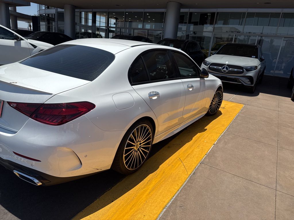 Thumbnail: 2022 Mercedes-Benz C-Class - 5