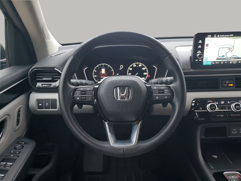 Used Car 2025 Honda Pilot  Touring For Sale Under $50,000 In Austin, Texas