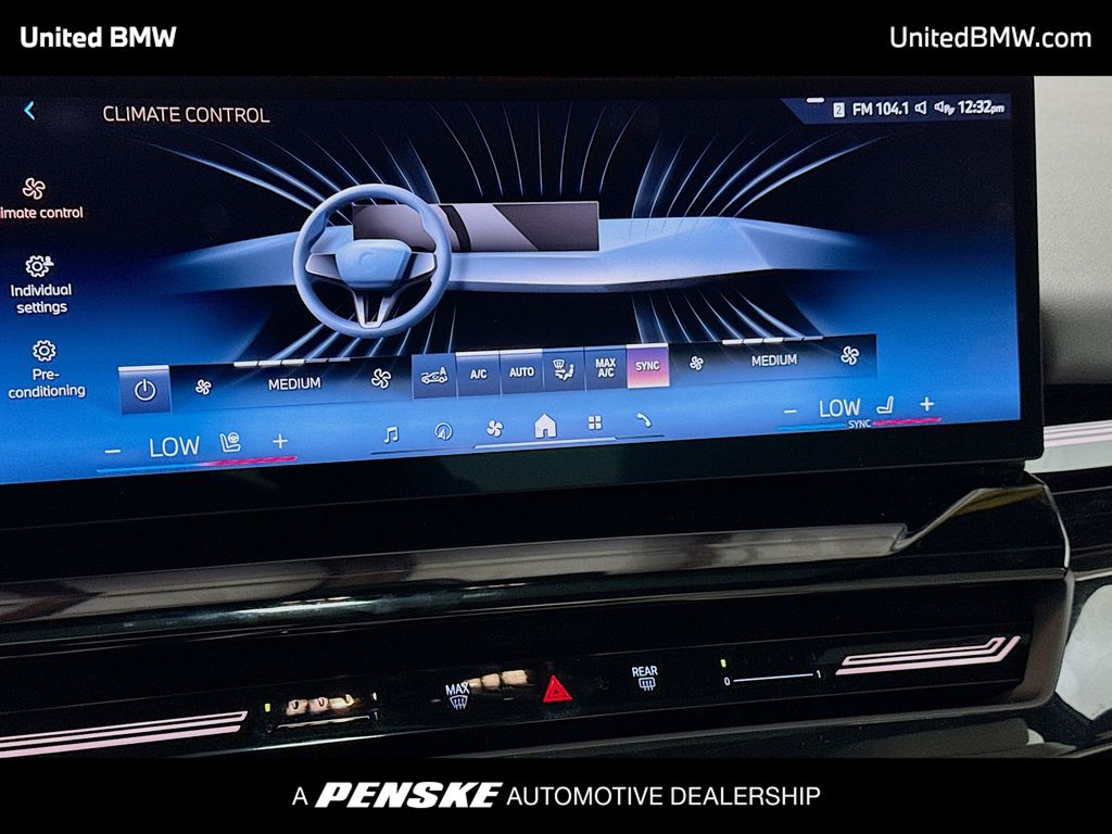 Thumbnail: 2024 BMW 5 Series - 11