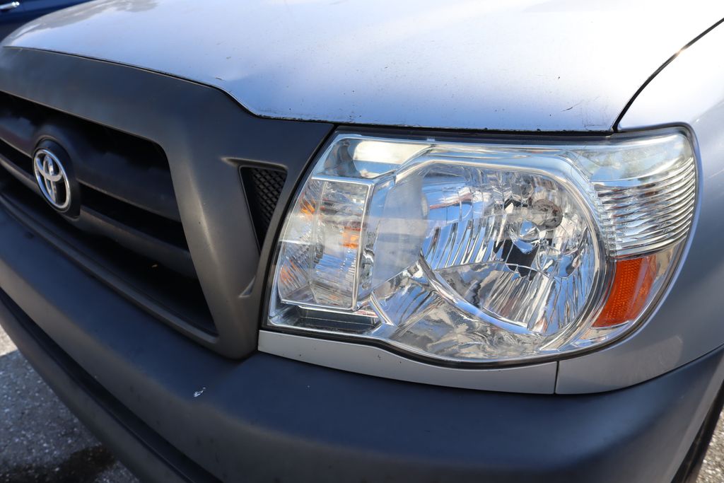 Thumbnail: 2008 Toyota Tacoma - 3