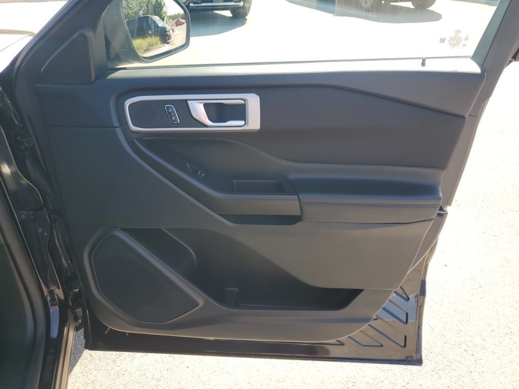 Used Car 2020 Ford Explorer  Xlt For Sale Under $25,000 In Austin, Texas