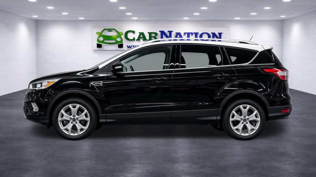 Photo 3 of 2019 Ford Escape Titanium