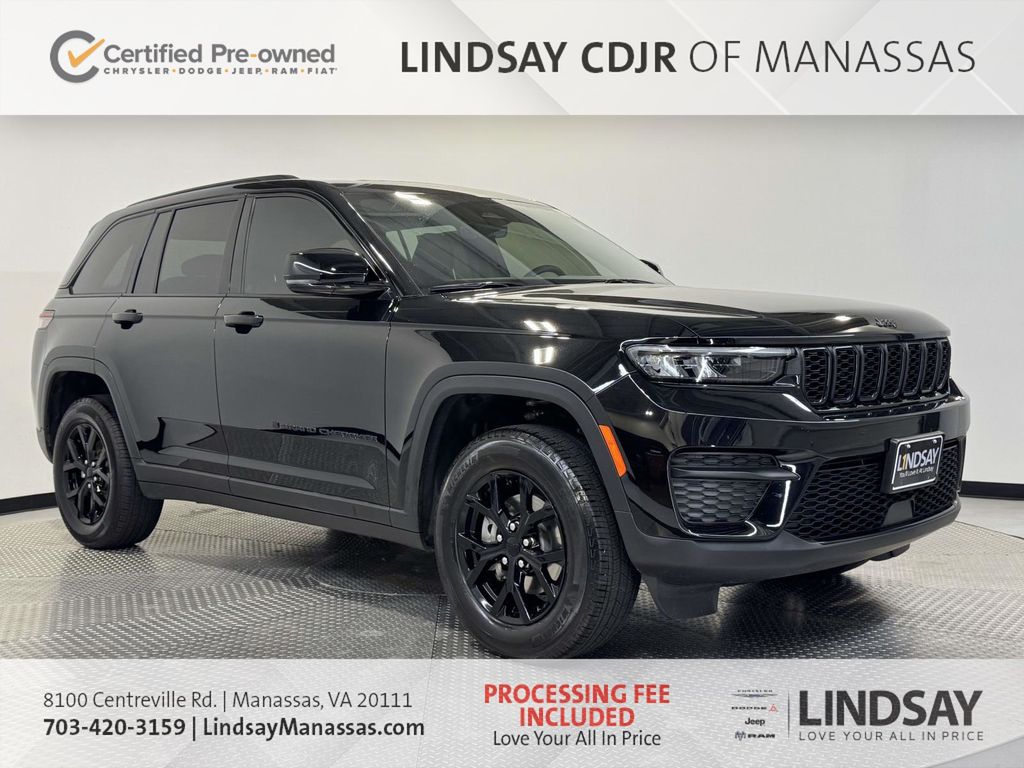 Diamond Black Crystal Pearlcoat 2025 Jeep Grand Cherokee SUV / Crossover Four-Wheel Drive 8-Speed Automatic