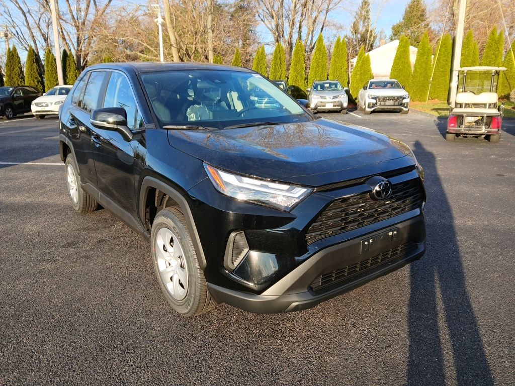 2025 Toyota RAV4 XLE Premium's photo