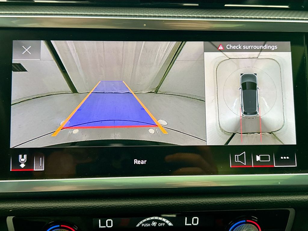 Thumbnail: 2023 Audi Q3 - 15