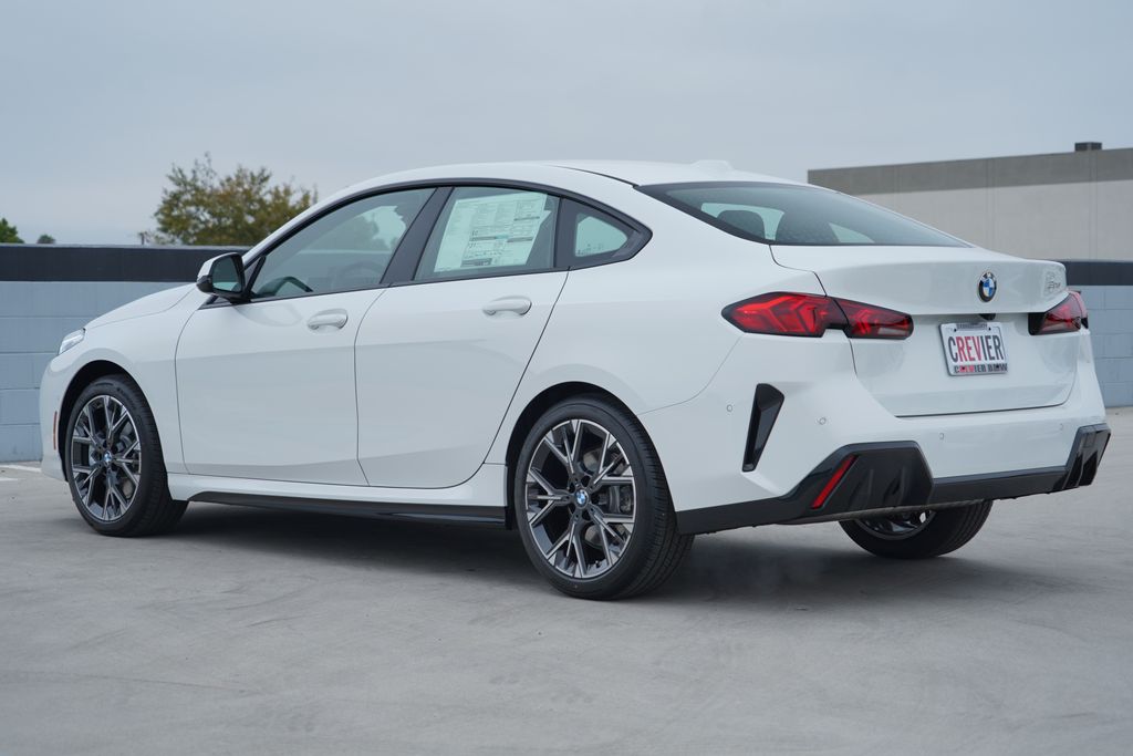 Thumbnail: 2026 BMW 2 Series - 7