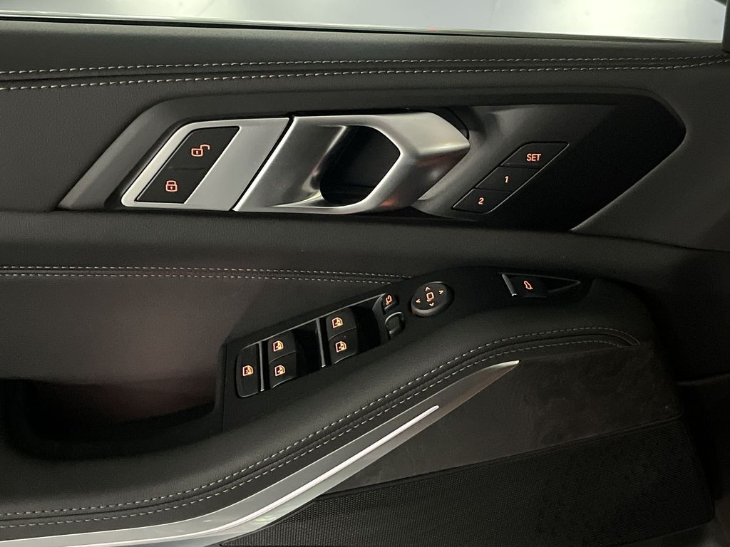 Thumbnail: 2026 BMW X5 - 13