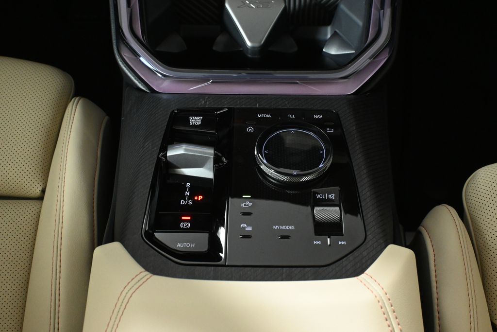 Thumbnail: 2026 BMW X3 - 23