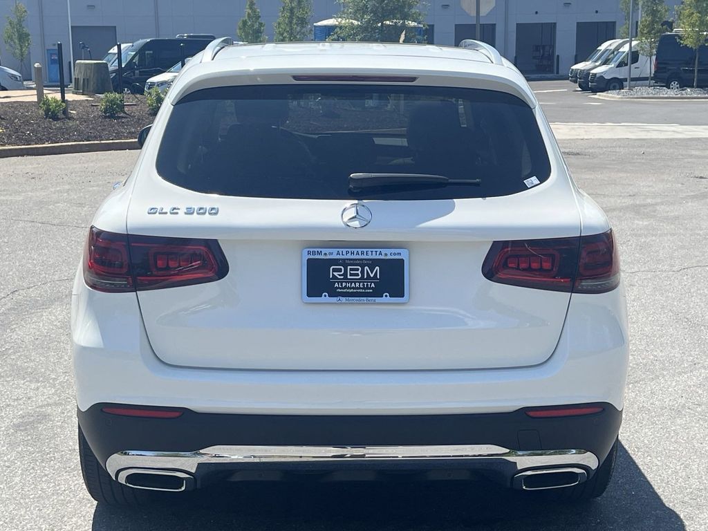 2021 Mercedes-Benz GLC GLC 300 7