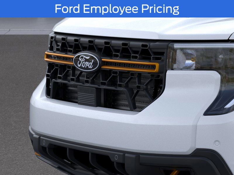 2025 Ford Maverick  photo