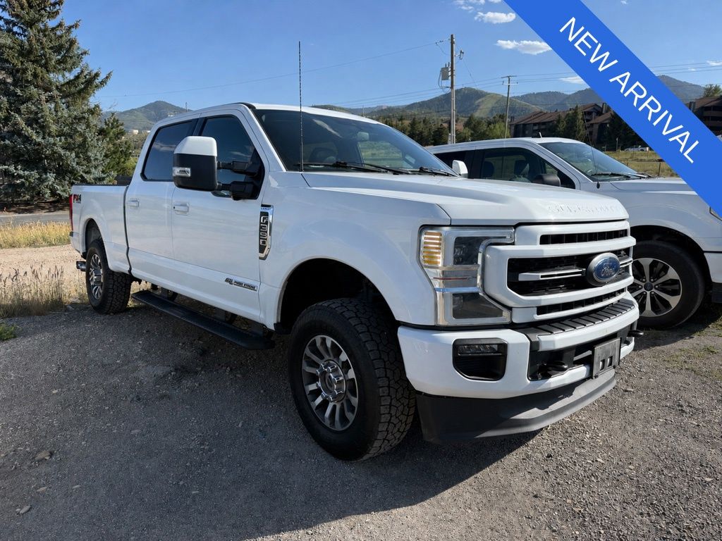 Oxford White 2022 Ford F-350 Super Duty Pickup Truck Four-Wheel Drive Automatic
