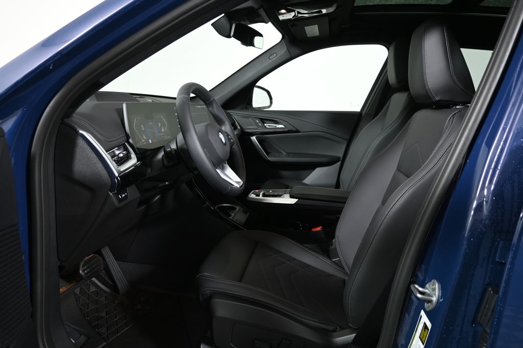 Thumbnail: 2026 BMW X1 - 3